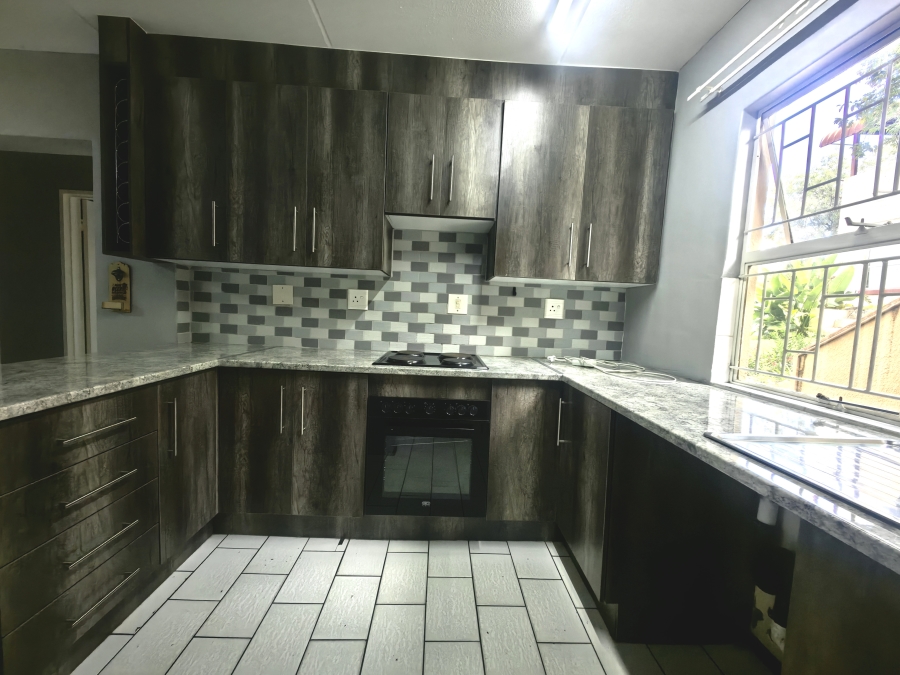 3 Bedroom Property for Sale in Safari Gardens North West